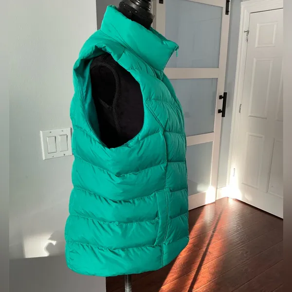 LAND’S END puffer vest 🌷 - Image 6