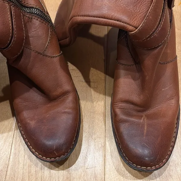 Born Lewisa riding western heeled boots brown leather sz 8 39 - Image 3
