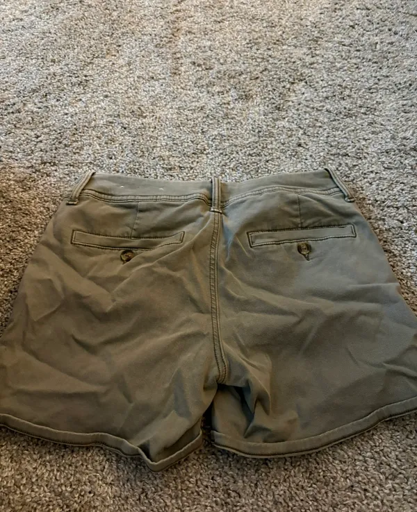 Khaki American Eagle Shorts - Image 4