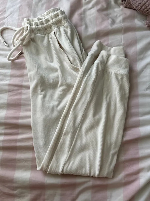 Camille & Co off white set - Image 2