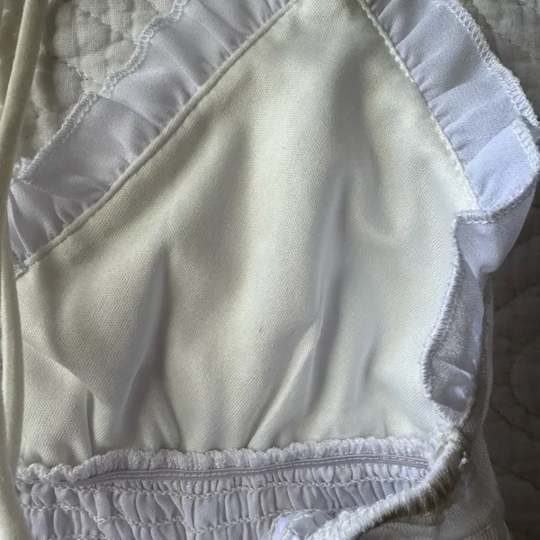 superdown White Crop Top - Image 5