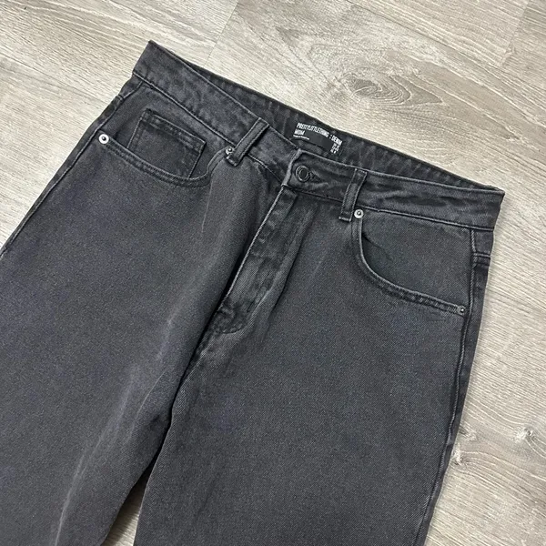 •PRETTY LITTLE THING• MOM JEANS - Image 3