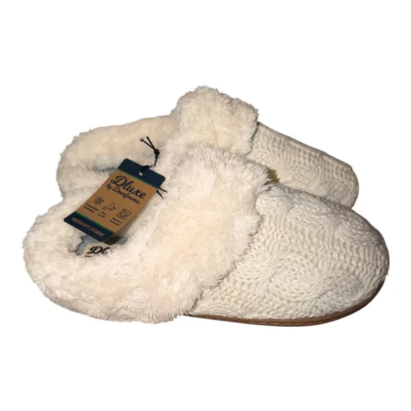 Auden Satin PJ Set (1x) & Dearfoam Slipper (Large 9/10) Bundle - Image 8