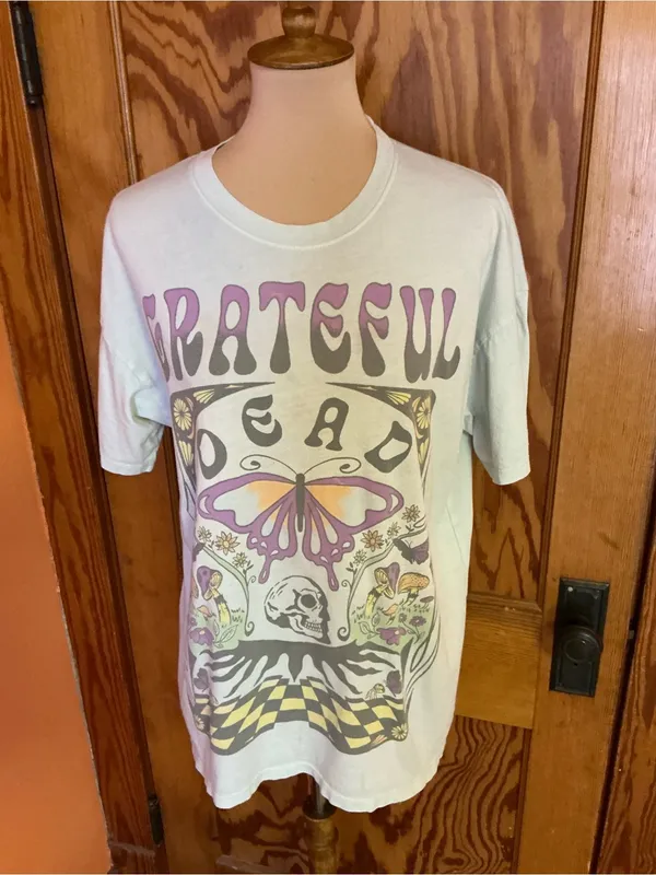 American Eagle Grateful Dead Graphic Tee XS Butterfly Skull Mushroom Band Tee - Image 3