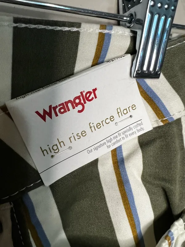 Wrangler NWT Fierce Moss Green Striped Flare Western Cowgirl‎ Boho Pants - Image 7