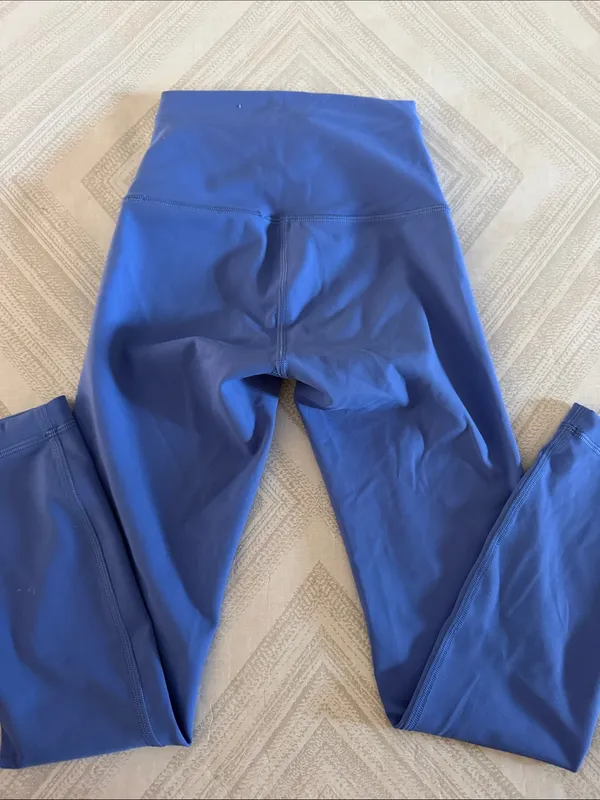 Lululemon Women’s Size 0 Vibrant Blue Purple Leggings 22” Inseam - Image 6