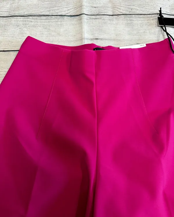 Wide Leg Cropped Dress Pants - Image 4