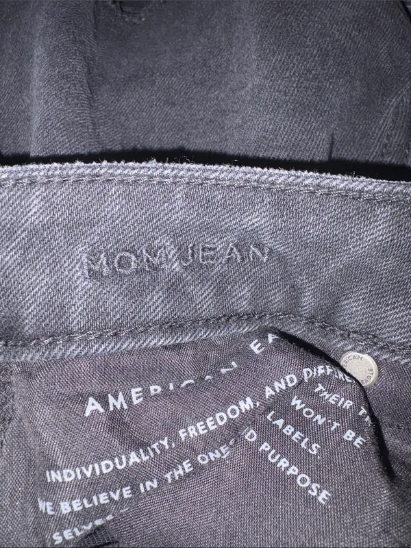 American Eagle Ripped Mom Jeans, Size 4 - Image 5