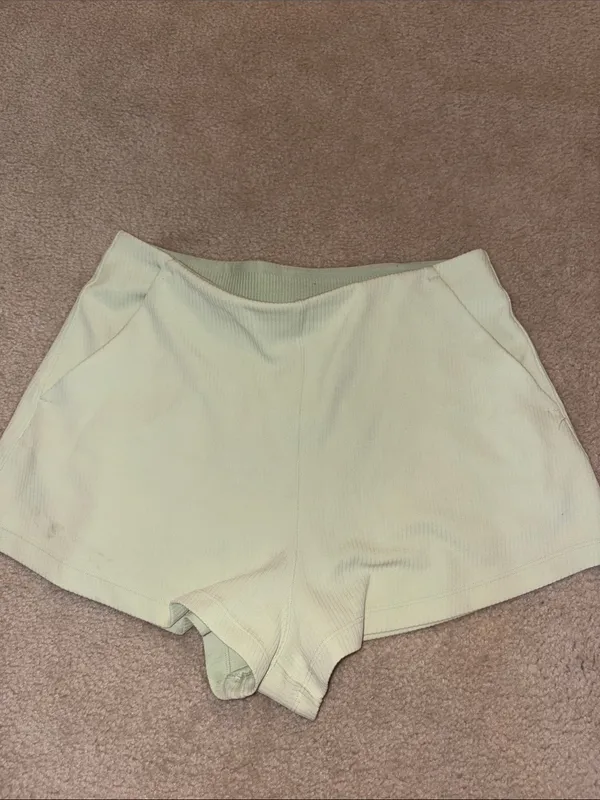Lululemon softstreme ribbed 2 in shorts - Image 6