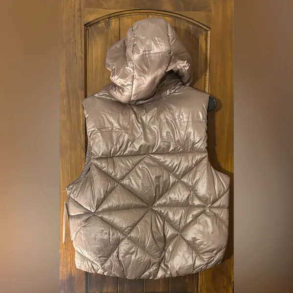 Calvin Klein hooded puffer vest - Image 4