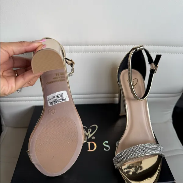 Windsor Gold Rhinestone Block Heel Sandals Size 6.5 NWT Glam Ankle Strap Heels - Image 4
