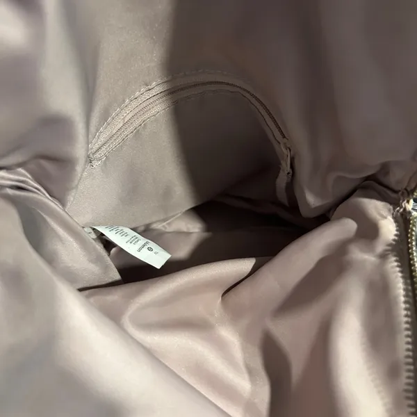 lululemon athletica Cream Crossbody Bag - Image 10