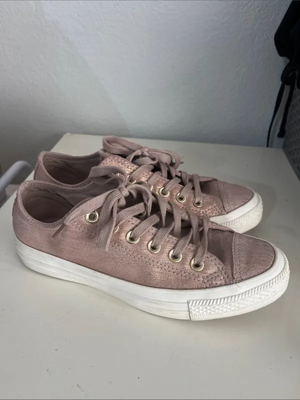 Converse Women’s Rose Gold Metallic Low Tops Sneakers Size 7 - Image 2