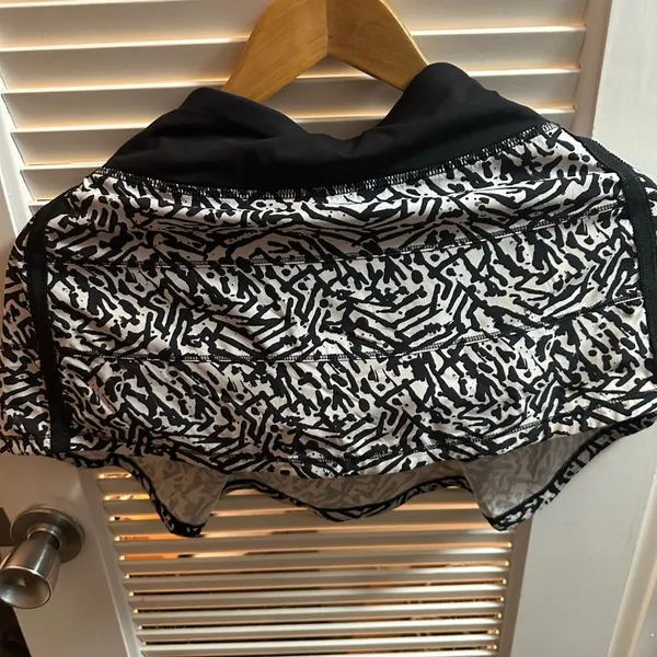 Lululemon Pace Rival II Skirt | Brushed Animal Print | Built-In Shorts - Image 4