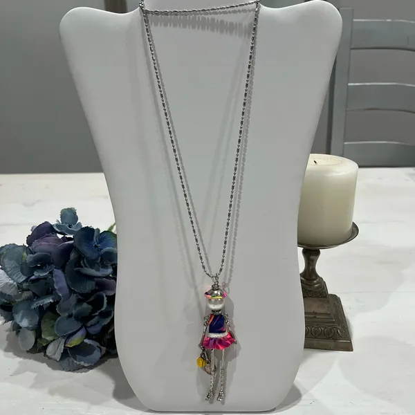 Vintage statement Necklace- silver toned‎ with tennis player pendant - Image 2