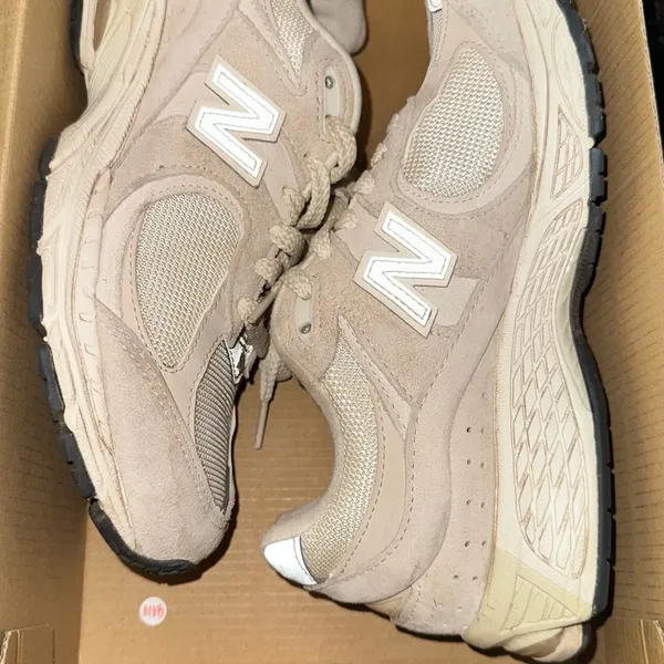 New Balance 2002R Beige/Tan Sneakers - Image 3