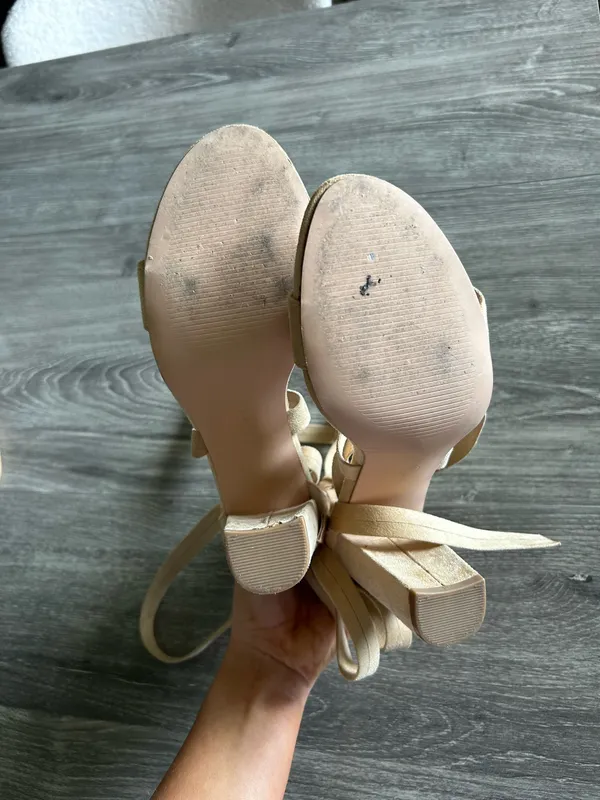 Heels Tan Size 7.5 - Image 4