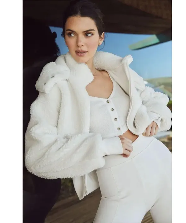 Alo Foxy Sherpa Jacket Ivory S - Image 12