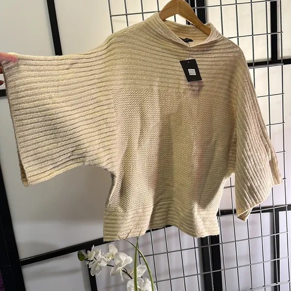 Marc New York light beige fashion designer sweater NWT - Image 2
