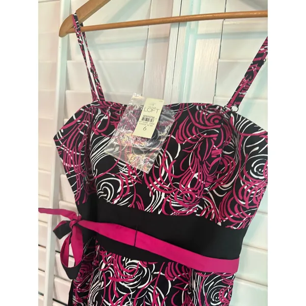 Loft Black‎ And Pink Dress Size 6 - Image 4