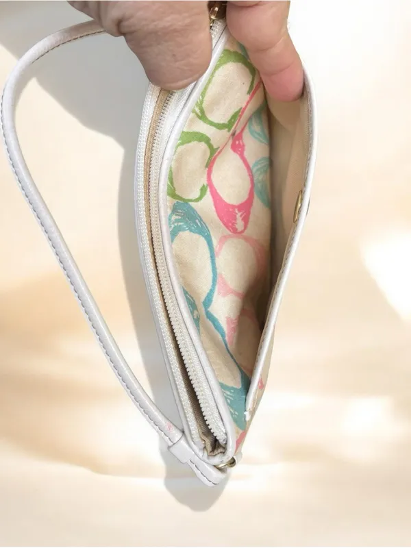 a vintage Coach Y2K pastel scribble wristlet ivory Canvas bag - Image 11