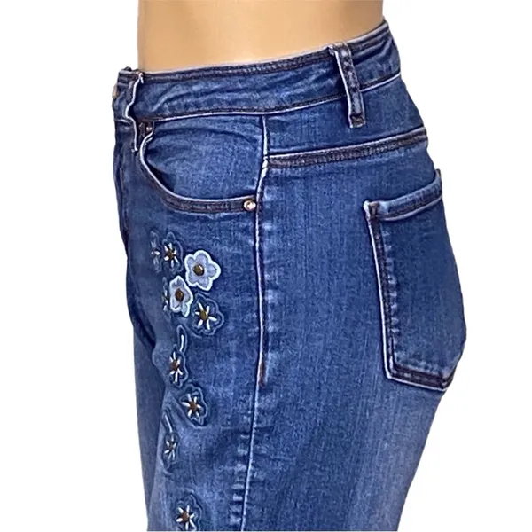 DESIGUAL EXOTIC Celana jeans- Pakaian Jadi Wanita- floral appliqué Size 30 EUC - Image 10