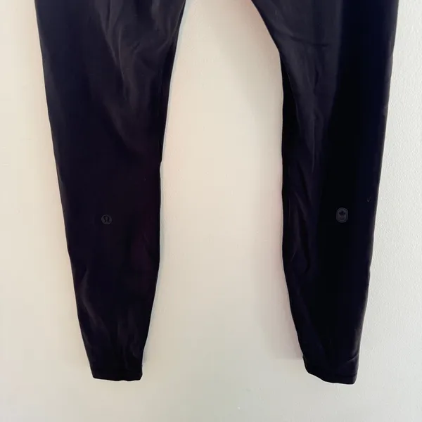 Lululemon Align Team Canada Edition Leggings - Image 8