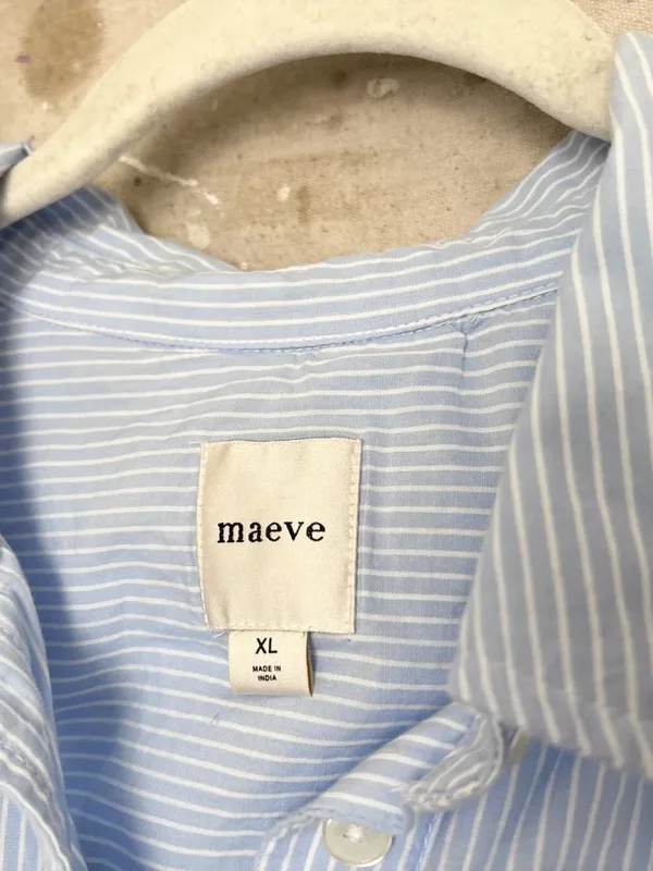 Anthropologie Maeve Mabel Pocket Buttondown Shirt - Image 4