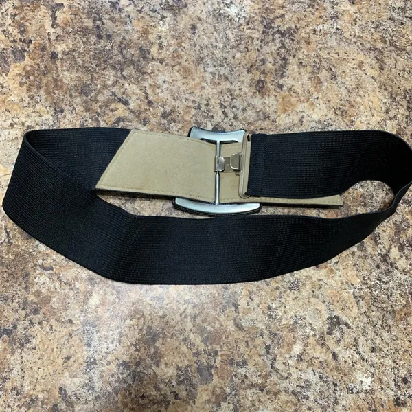 Vintage stretchy black belt 26.5 end to end with stretch - Image 5