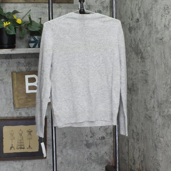 NWT Charter Club Women's Cashmere L'Amour Embroidered Crewneck Sweater Gray M - Image 6