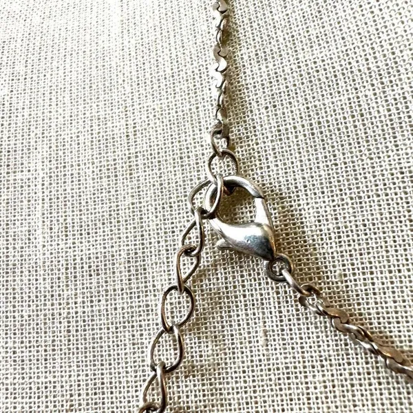 Vintage faux pearl rhinestone V tear drop dangle necklace silver tone - Image 7
