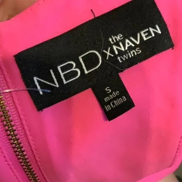 NBD Revolve Believe‎ Me Dres high neck cut out mini neon pink halter small - Image 7