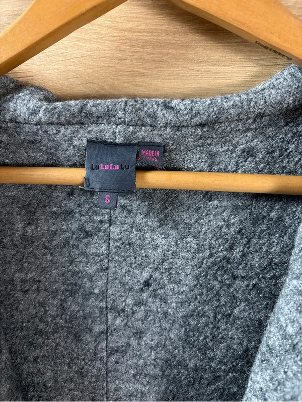 LuLu Women's Hooded Felted Wool Cardigan Small - Image 7