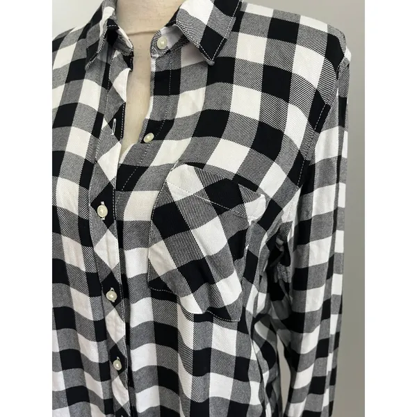 Buffalo Plaid Button Down Shirt sz Large Black White Preppy Minimalist Timeless - Image 3