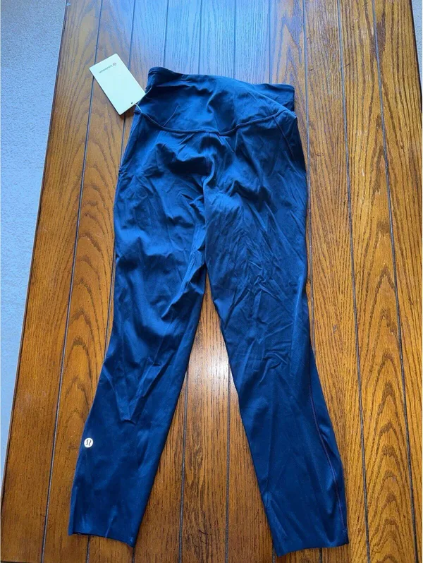 Lululemon Base Pace High Rise 23” True Navy Size 6 NWT - Image 3
