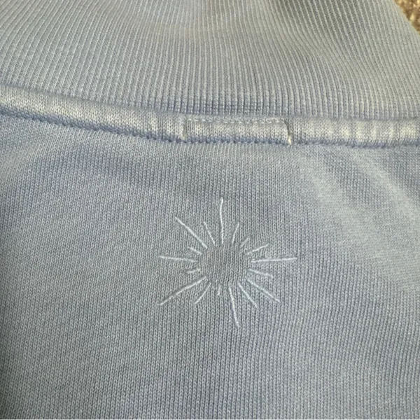 Offline by Aerie Blue Cropped Hoodie Size M - Image 4