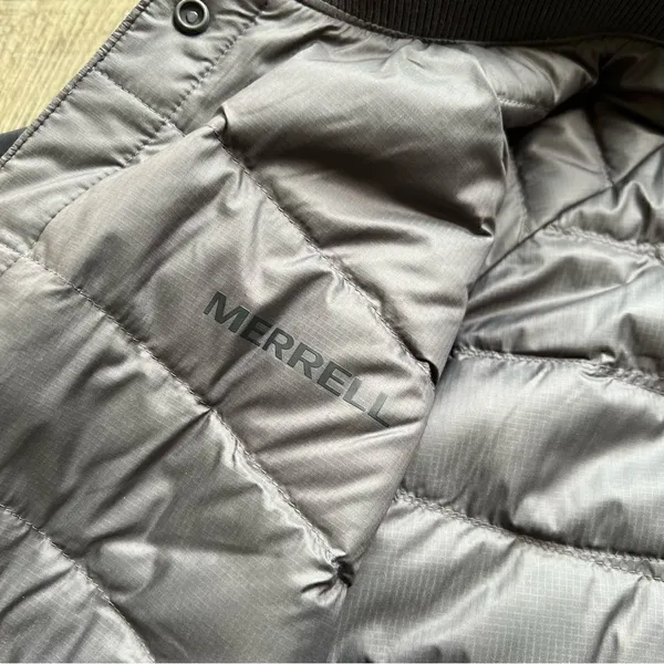 Merrell NWT Trailhead Insulated Reversible Bomber Jacket Size Small Black Grey - Image 8