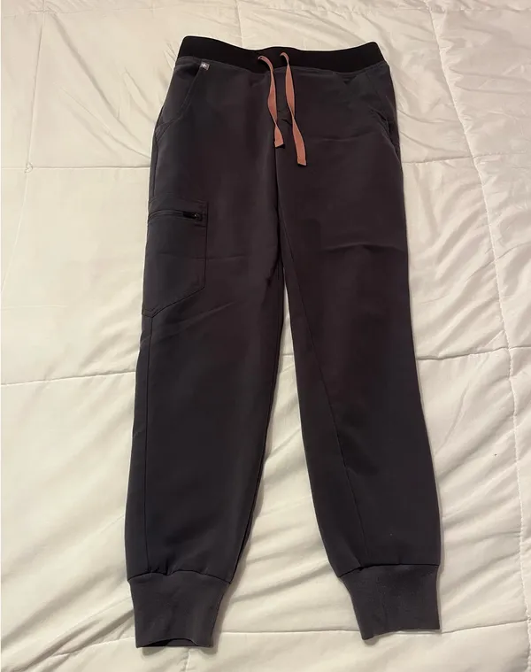 FIGS Scrub Pants Jogger - Image 2