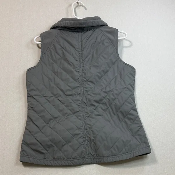Columbia Women's Charcoal Quilted Vest - Image 6