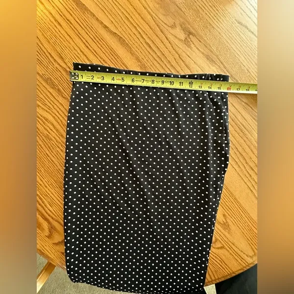 Vince Camuto Black And White Polka Dot Elastic Waist Pencil Skirt Raw Hem Sz S - Image 5