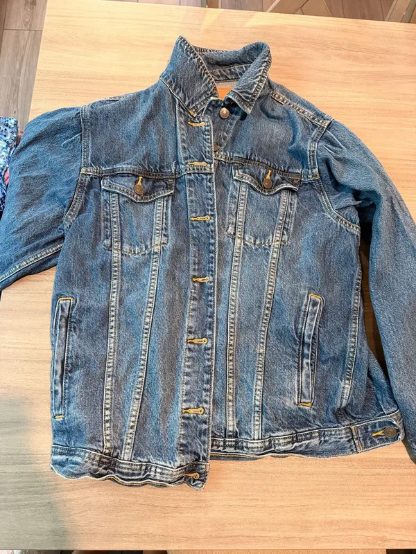 American Eagle Oversized Jean Jacket - Image 2
