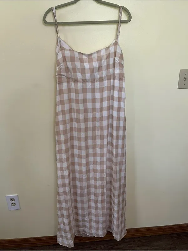 NEW FLAWED Altar’d State Tan and White Gingham Maxi Dress Size 3XL NWT - Image 3