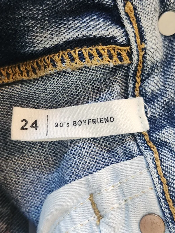 PacSun Light Wash 90s Boyfriend Jeans with High Slits Size 24 - Image 12