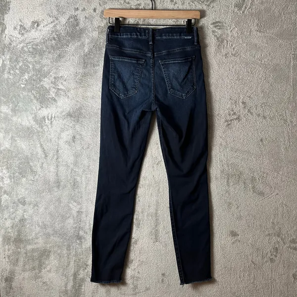 Mother High Waisted Looker Ankle Fray Size 26 Dark‎ Wash Last Call - Image 4