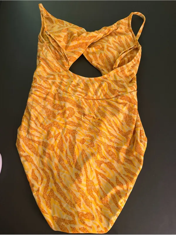 Aerie Yellow Orange One-Piece Swim Suit with Cutout Womens Medium - Image 4