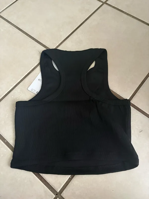 Alo tank top size medium NWTG - Image 3