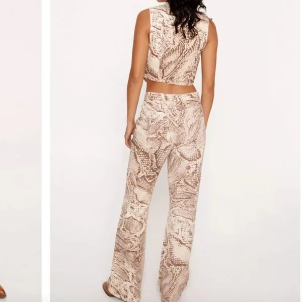 Nasty Gal- Denim Snake Print Waistcoat - Image 3