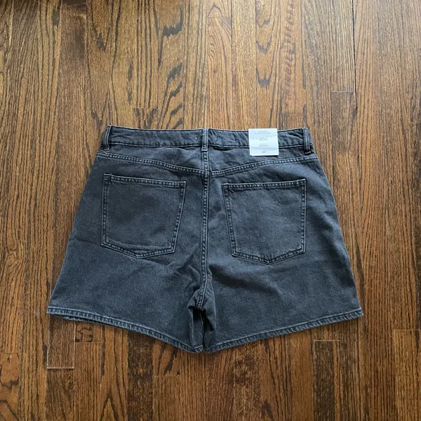 H&M Black Denim Shorts High-Rise - Image 2