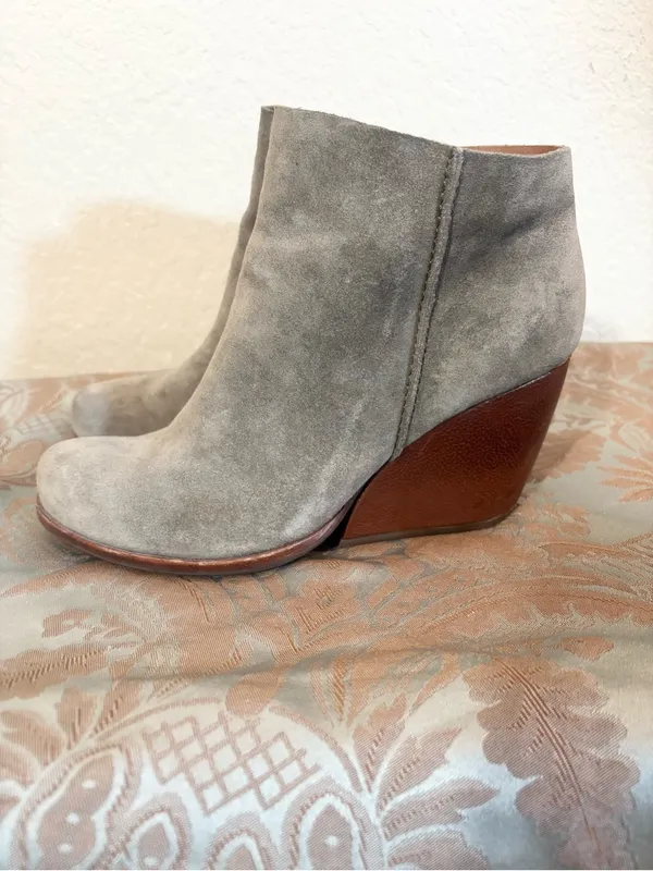 Kork Ease Natalya Gray Distressed Nubuck Leather Stacked Wedge Bootie Heel Sz 8 - Image 6