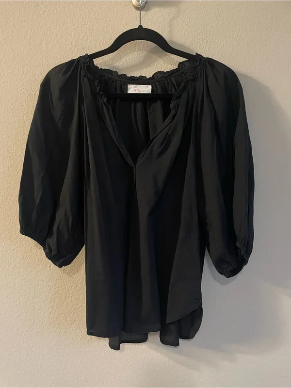 Xirena Black Puff Sleeves Jules Top Size Medium - Image 3